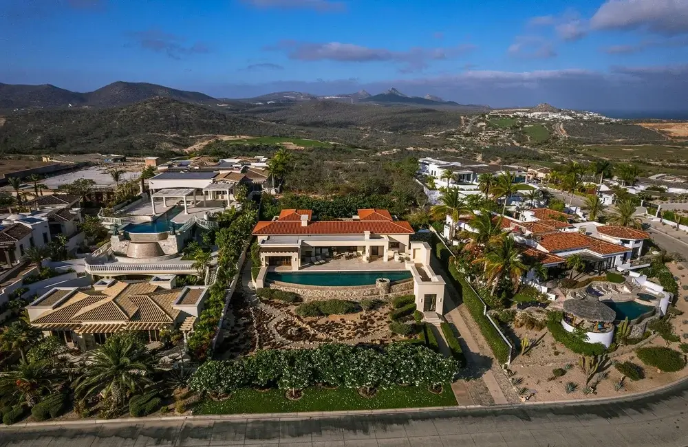 Prestigious Homes with Chileno Bay