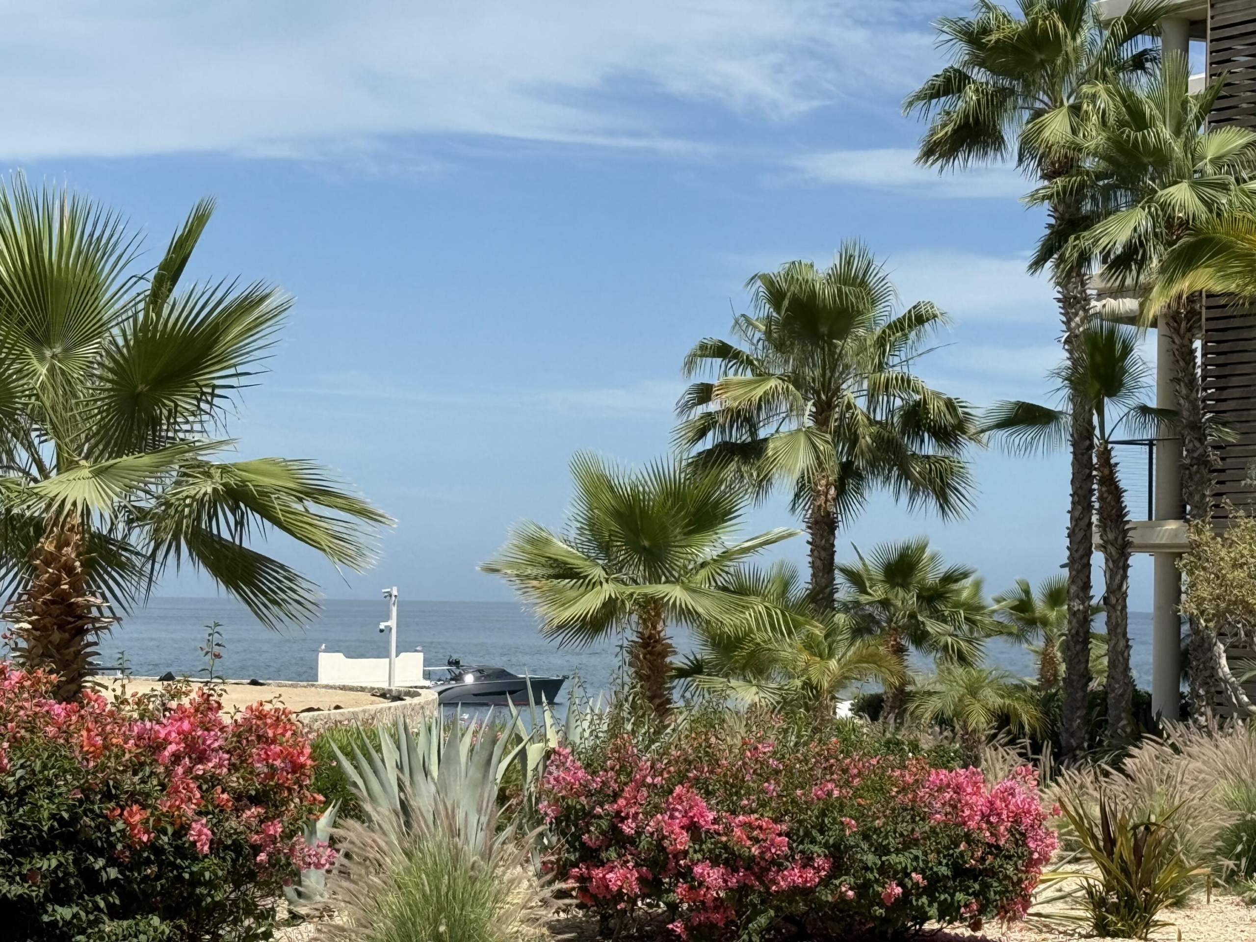 Chileno Bay Chileno Bay A Rare Opportunity to purchase a Phase 1 pool villa at CBRR with a Chileno Bay Club membership available! This Garden – Fresco 1 Km 15 Carr. Transp. Cabo-SJ, Cabo Corridor, BS