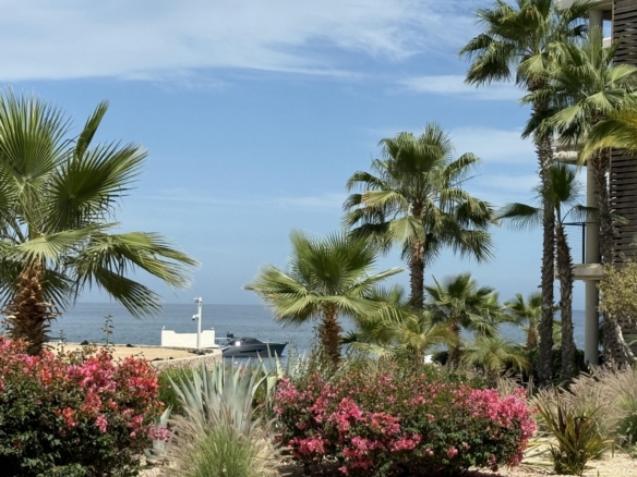 Chileno Bay Chileno Bay A Rare Opportunity to purchase a Phase 1 pool villa at CBRR with a Chileno Bay Club membership available! This Garden – Fresco 1 Km 15 Carr. Transp. Cabo-SJ, Cabo Corridor, BS